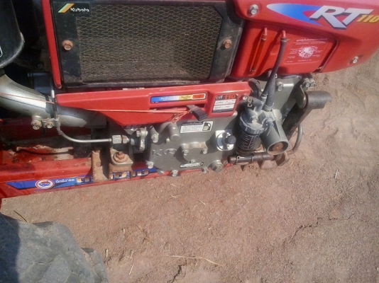 ขายด่วนรถไถนาเดินตาม RT 110 แรง พร้อมอุปกรณ์ครบชุด ขายด่วนรถไถนาเดินตาม RT 110 แรง พร้อมอุปกรณ์ครบชุด