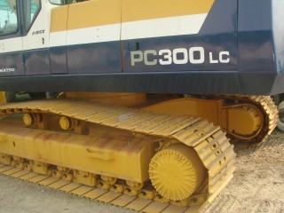 ละอองดาวแทรคเตอร์ ขายรถแบคโฮยี่หัอ KOMATSU PC300LC-5