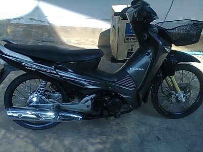 ขายเวฟ125  ไอเครื่องเดิม ไม่เคยแกะ แต่งสวยนิดหน่อย ราคา 22000 บาท