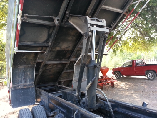 ขายรถหกล้อ ขายรถหกล้อ