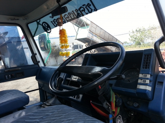 ขายรถหกล้อ ขายรถหกล้อ