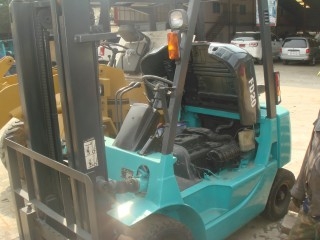 ละอองดาวแทรคเตอร์ ขายรถฟอร์คลิฟท์ MITSUBICHI FD20 2 ตัน