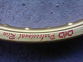 ล้อD.I.D สีทอง ไม่มีรอย ของใหม่ใส่ไม่นาน 2วง 1500 บาท