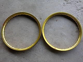 ล้อD.I.D สีทอง ไม่มีรอย ของใหม่ใส่ไม่นาน 2วง 1500 บาท