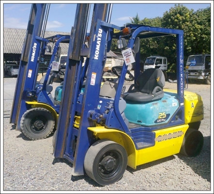 ขายโฟล์คลิฟต์ 2 ตันครึ่งหลายคัน