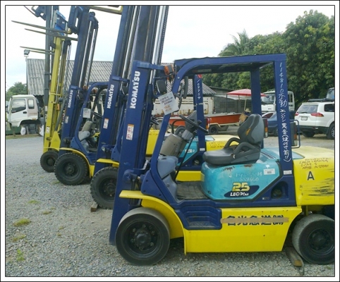 ขายโฟล์คลิฟต์ 2 ตันครึ่งหลายคัน