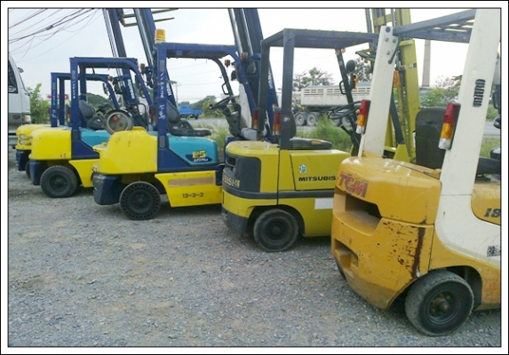 ขายโฟล์คลิฟต์ 2 ตันครึ่งหลายคัน