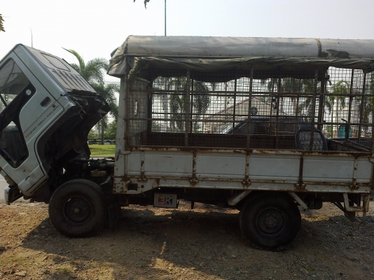 ISUZU NKR ปี92 เครื่อง88 4JB1 ป้ายเล็กไม่ติดเวลา หัวกระดกได้ ISUZU NKR ปี92 เครื่อง88 4JB1 ป้ายเล็กไม่ติดเวลา หัวกระดกได้