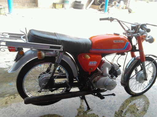 ขาย SUZUKI A 100 ทะเบียนโอน แจ้งหยุดไว้ สภาพสวยๆ