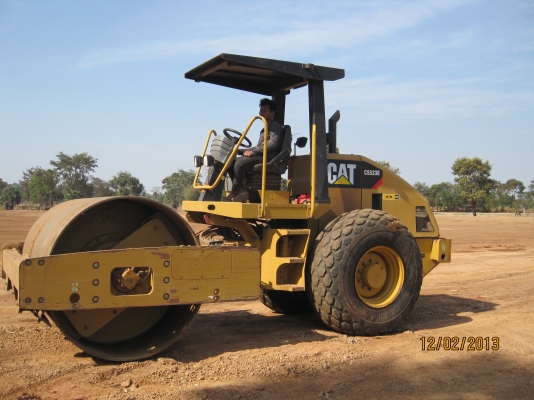ขายรถบดสั่นสะเทือนCATERPILLAR *CAT CS533EASL03371*เครื่องดี สภาพสวย พร้อมใช้งานครับ