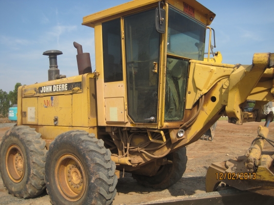 ขายรถเกรด JOHN DEERE 772BH เครื่องดี รถพร้อมใช้งานครับ