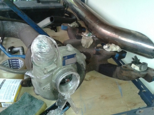 ขาย เทอร์โบรถไถฟอร์ดพร้อมเขาและแป๊ปน้ำมันเครื่องครบชุด