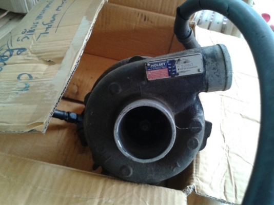 ขาย เทอร์โบรถไถฟอร์ดพร้อมเขาและแป๊ปน้ำมันเครื่องครบชุด