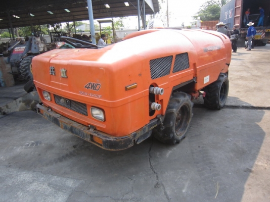 ขาย รถพ่่นยาฆ่าแมลง 600 ลิตร 4WD  มือสองญี่ปุ่น