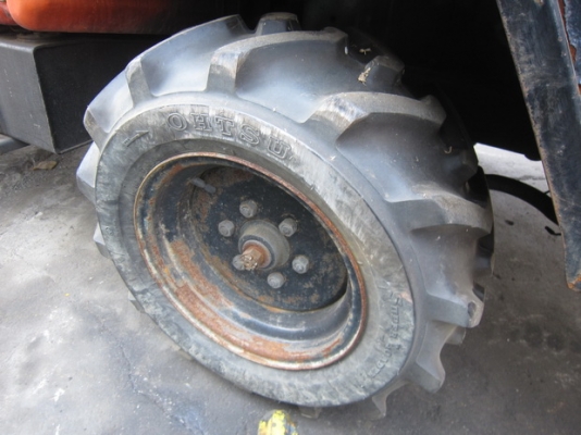 ขาย รถพ่่นยาฆ่าแมลง 600 ลิตร 4WD  มือสองญี่ปุ่น