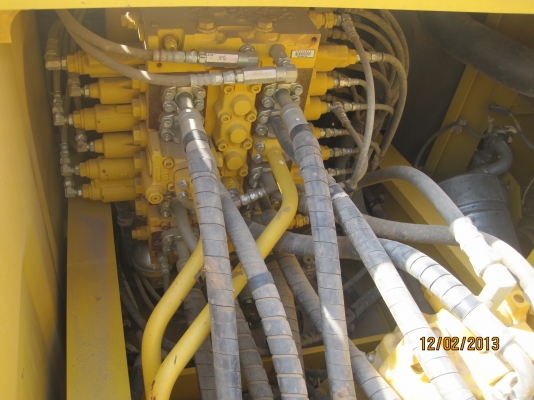 ขาย KOMUTSU PC200-8 รถสภาพสวยงามมากเลย เหมือนของใหม่ น้ำมันไม่มีเยิ้ม ทุกอย่างเดิมๆ