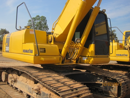 ขาย KOMUTSU PC200-8 รถสภาพสวยงามมากเลย เหมือนของใหม่ น้ำมันไม่มีเยิ้ม ทุกอย่างเดิมๆ