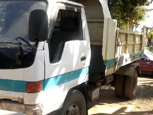 ขายรถบรรทุก6ล้อดั้ม2คัน ISUZU 100 HP 4คิว และ TOYOTA ลิขสิทธิ์ HINO 5คิว ดั้มหิน ทราย ครับ