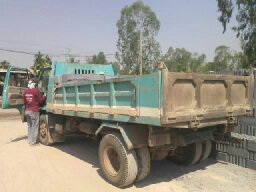 ขายรถบรรทุก6ล้อดั้ม2คัน ISUZU 100 HP 4คิว และ TOYOTA ลิขสิทธิ์ HINO 5คิว ดั้มหิน ทราย ครับ