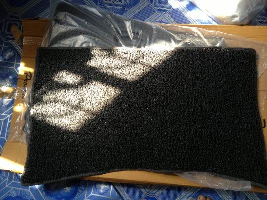 ขายยางปูพื้นเข้ารูป ผ้าคลุมรถ เก๋ง กะบะ ทั้งปลีก และส่ง