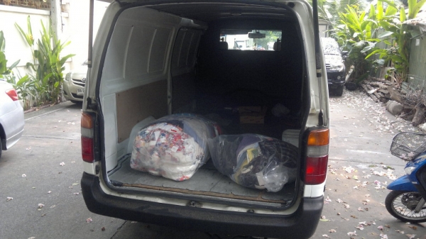 ขายรถตู้ทึบTOYOTA HIACE 3.0  2001