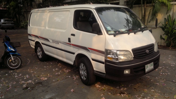 ขายรถตู้ทึบTOYOTA HIACE 3.0  2001