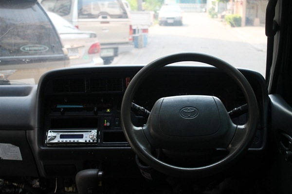 ขายรถตู้ HIACE เครื่องเบนซิน ติดแก๊ส LPG ระบบหัวฉีด ขายรถตู้ HIACE เครื่องเบนซิน ติดแก๊ส LPG ระบบหัวฉีด