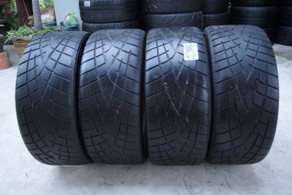 TOYO R1R 225 - 40 - 18 ปี2009 จัดไป1ชุด