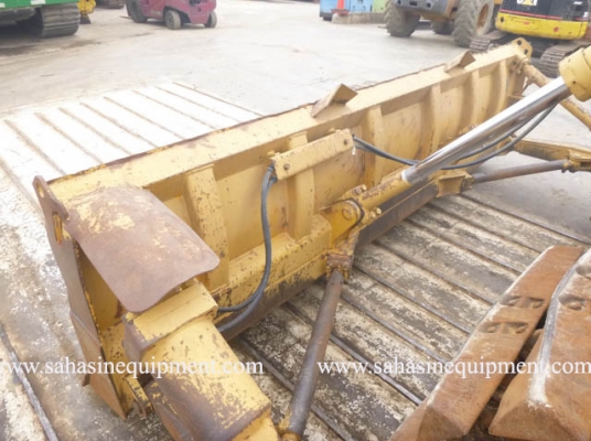 รถแทรคเตอร์ D5B บจก.สหสินอีควิปเม้นท์ โทร.081-5851880, 02-5168100-1 www.sahasinequipment.com