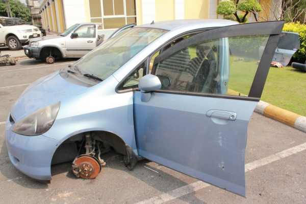 รถตัด JAZZ โฉมใหม่ล่าสุด 2 คันสุดท้าย นำเข้าจากญี่ปุ่น