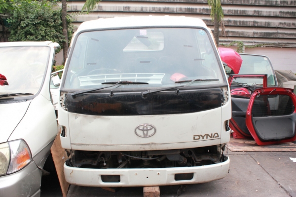 หัวเก๋ง พร้อมเครื่อง TOYOTA DYNA