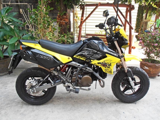 (( ขายเเล้วครับ ))NEW KSR  รถปี 54  รถเดิมๆ ครับ สภาพดีเครื่องเเน่นๆ ราคาเบาๆ