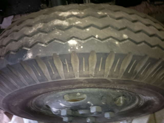 รถอิซูซุ 6 ล้อดั๊ม 110 แรงม้า สนใจติดต่อ 081 - 6079515 รถอิซูซุ 6 ล้อดั๊ม 110 แรงม้า สนใจติดต่อ 081 - 6079515