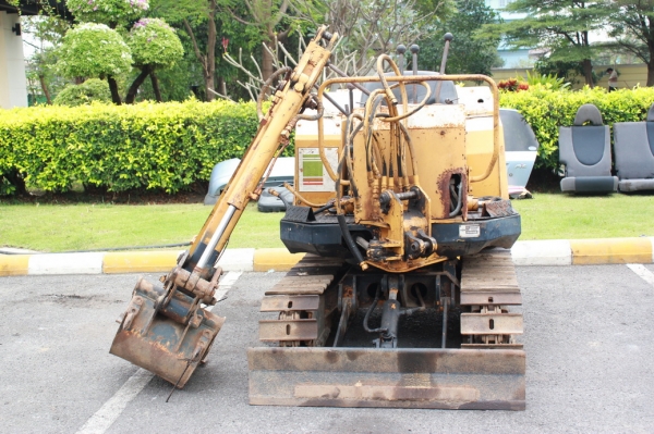 รถตัก KOMATSU ขนาดเล็ก นำเข้าจากญี่ปุ่น