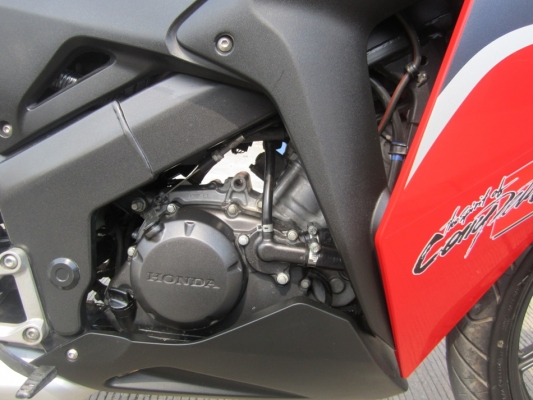 ขายด่วนCBR150iปี54สภาพกริ๊บๆเครื่องดีมีสัญญาณกันขโมยชุดโอนครบ ขายด่วนCBR150iปี54สภาพกริ๊บๆเครื่องดีมีสัญญาณกันขโมยชุดโอนครบ