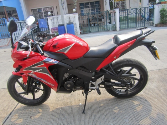ขายด่วนCBR150iปี54สภาพกริ๊บๆเครื่องดีมีสัญญาณกันขโมยชุดโอนครบ ขายด่วนCBR150iปี54สภาพกริ๊บๆเครื่องดีมีสัญญาณกันขโมยชุดโอนครบ