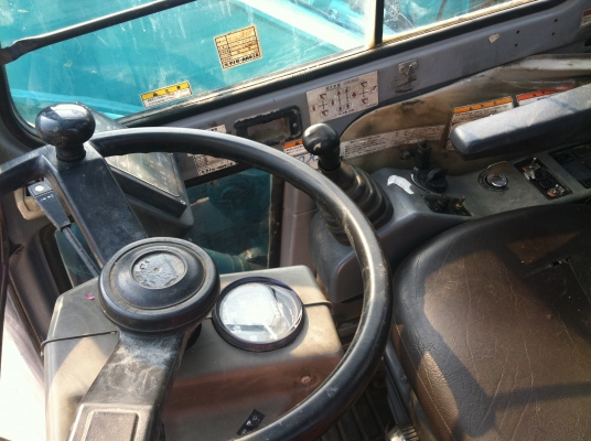 ขายรถแบคโฮล้อยาง KOBELCO SK100W ระบบไฟฟ้าครบ มีVDOครับ สภาพสวยนำเข้าจากประเทศญี่ปุ่น สนใจติดต่อ 089-8368497