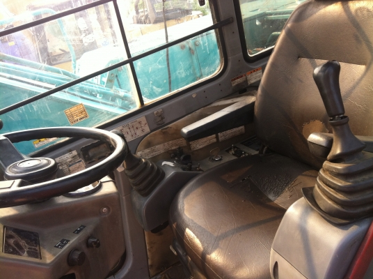 ขายรถแบคโฮล้อยาง KOBELCO SK100W ระบบไฟฟ้าครบ มีVDOครับ สภาพสวยนำเข้าจากประเทศญี่ปุ่น สนใจติดต่อ 089-8368497