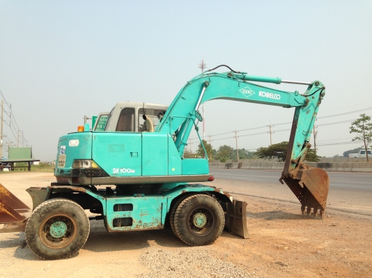 ขายรถแบคโฮล้อยาง KOBELCO SK100W ระบบไฟฟ้าครบ มีVDOครับ สภาพสวยนำเข้าจากประเทศญี่ปุ่น สนใจติดต่อ 089-8368497