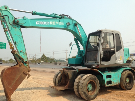 ขายรถแบคโฮล้อยาง KOBELCO SK100W ระบบไฟฟ้าครบ มีVDOครับ สภาพสวยนำเข้าจากประเทศญี่ปุ่น สนใจติดต่อ 089-8368497