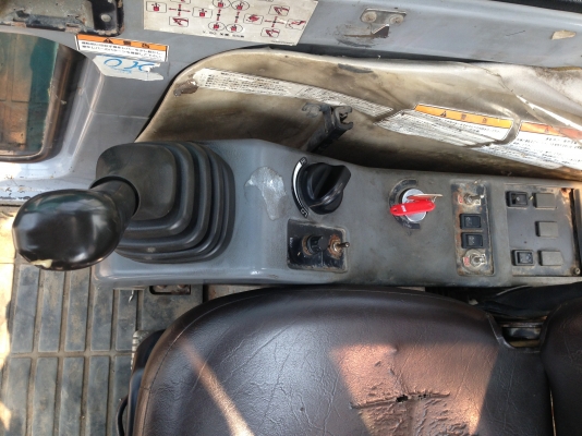 ขายรถแบคโฮล้อยาง KOBELCO SK100W ระบบไฟฟ้าครบ มีVDOครับ สภาพสวยนำเข้าจากประเทศญี่ปุ่น สนใจติดต่อ 089-8368497