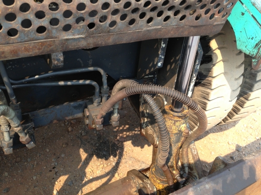 ขายรถแบคโฮล้อยาง KOBELCO SK100W ระบบไฟฟ้าครบ มีVDOครับ สภาพสวยนำเข้าจากประเทศญี่ปุ่น สนใจติดต่อ 089-8368497