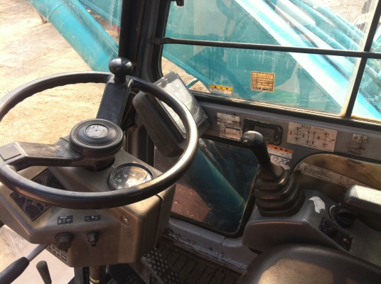 ขายรถแบคโฮล้อยาง KOBELCO SK100W ระบบไฟฟ้าครบ มีVDOครับ สภาพสวยนำเข้าจากประเทศญี่ปุ่น สนใจติดต่อ 089-8368497