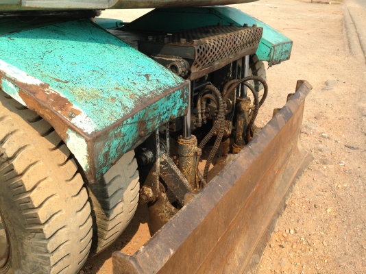 ขายรถแบคโฮล้อยาง KOBELCO SK100W ระบบไฟฟ้าครบ มีVDOครับ สภาพสวยนำเข้าจากประเทศญี่ปุ่น สนใจติดต่อ 089-8368497