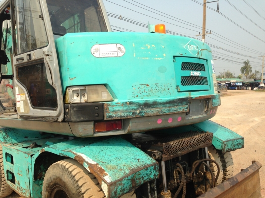 ขายรถแบคโฮล้อยาง KOBELCO SK100W ระบบไฟฟ้าครบ มีVDOครับ สภาพสวยนำเข้าจากประเทศญี่ปุ่น สนใจติดต่อ 089-8368497