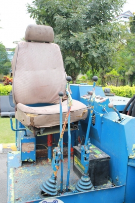 รถตักมือสอง FURUKAWA ขนาดเล็ก นำเข้าจากญี่ปุ่น