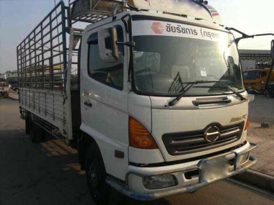 รถฮีโน่ 6 ล้อ รั่ว  150 แรงม้า ปี 50  สนใจติดต่อ 081 - 6079515