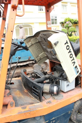 รถยก TOYOTA  ยกได้ 1.8 ตัน เสาสูง 3 เมตร