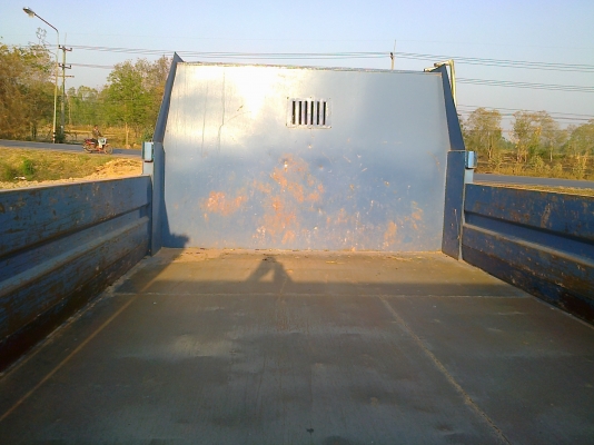 ISUZU NPR 115 HP 4BD1 หกล้อดั๊มพ์ กระบะดั๊มพ์เหล็ก 4 ตันยาว 3.50 เมตรสภาพสวยใหม่ เครื่องแห้งแรงดีไม่เยิ้มเลย หัวเก๋งบางไม่่มีผุภายในมีผ้าม่านบังแดด เกียร์ยาว พวงมาลัยเพาเวอร์ ช่วงล่างคัชซีสวยมากๆครับ ยางใหม่่ 6 เส้น เอกสารทะเบียนภาษีครบพร้อมโอน ราคาต่อรอง