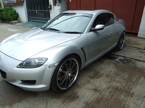 ขายถูกต้องการใช้เงิน  2005 MAZDA, RX-8 1.3  สีบรอนซ์เงิน เกียร์ออโต้ ทะเบียน กรุงเทพฯ ราคา  1,280,000  บาท  รถบ้าน มือเดียว สภาพสวย ไม่ใช่จดประกอบ ไม่มีอุบัติเหตุ ได้ล้อ MAX W WORK แท้ ขอบ 20 นิ้ว หรือรับแลกล้ออย่างเดียว โทรคุยได้
